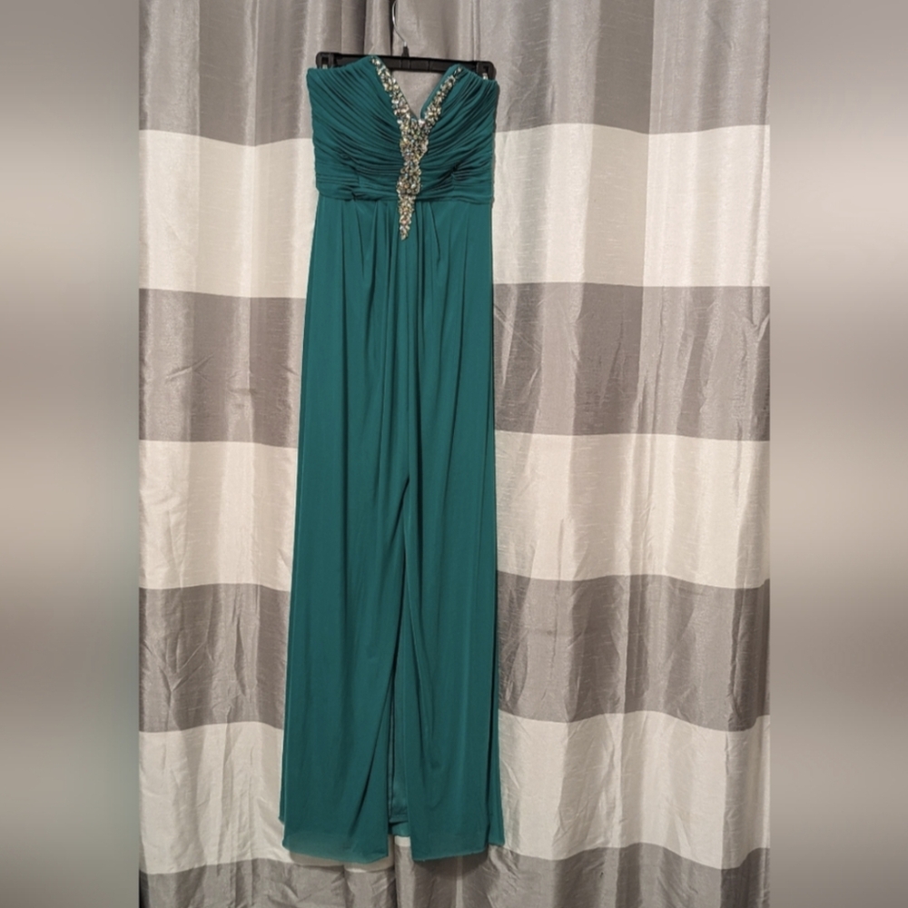One by Eight Formal Gown Size 8, Teal with Colored Gems Prom - Picture 14 of 14